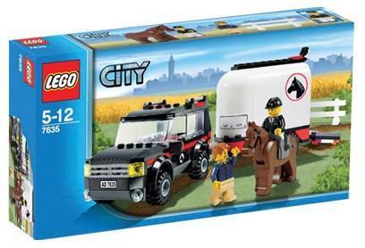 4WD with Horse Trailer