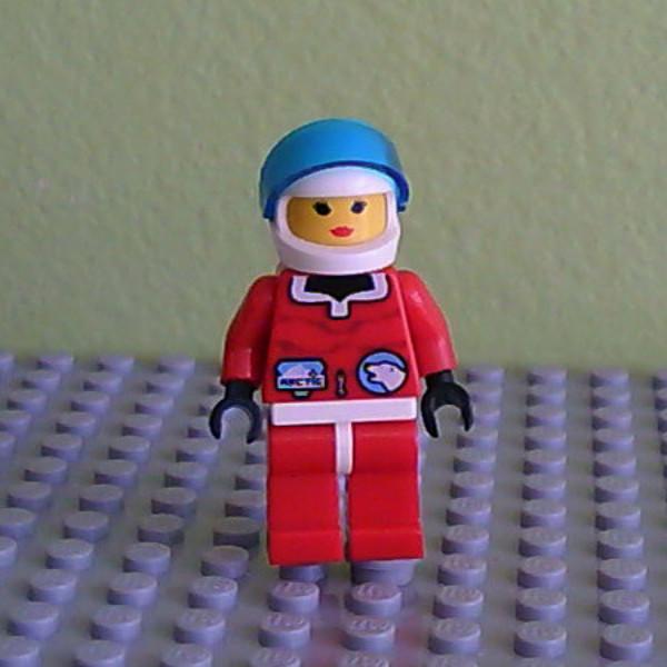 Arctic - Red, White Helmet