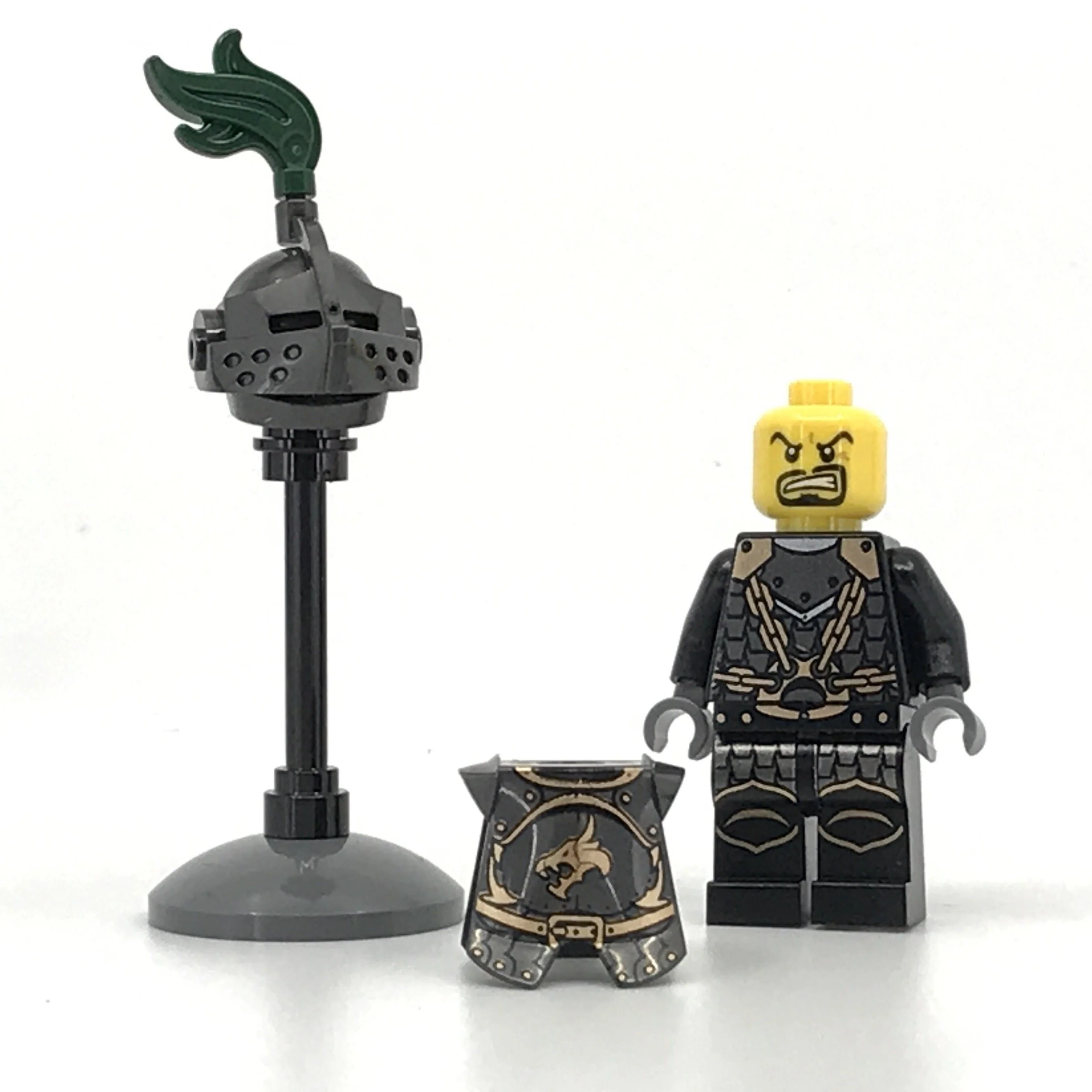 Kingdoms - Dragon Knight Armor with Chain, Helmet with Visor, Beard - Image 4