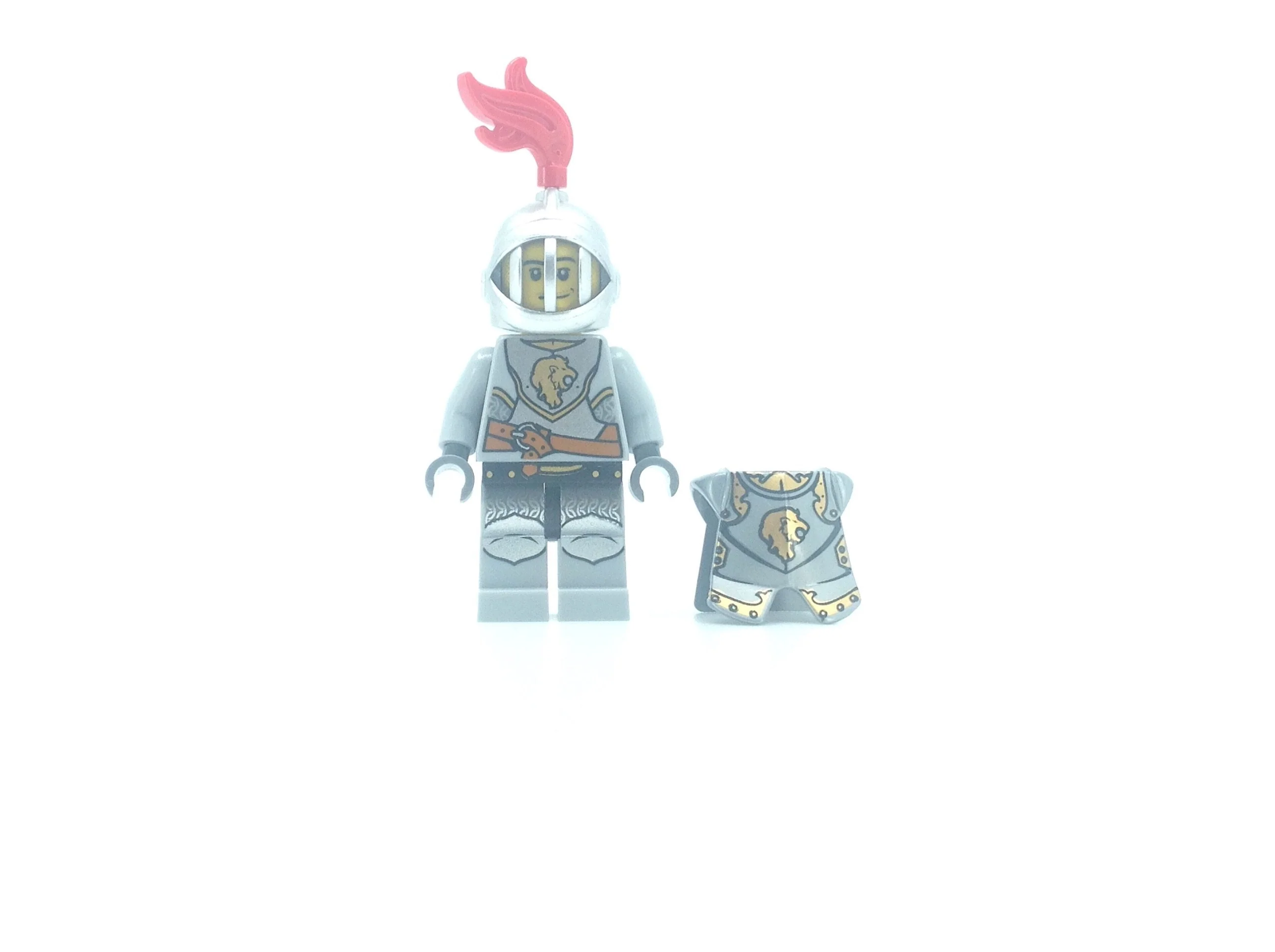 Kingdoms - Lion Knight Armor with Lion Head, Helmet with Fixed Grille - Image 3