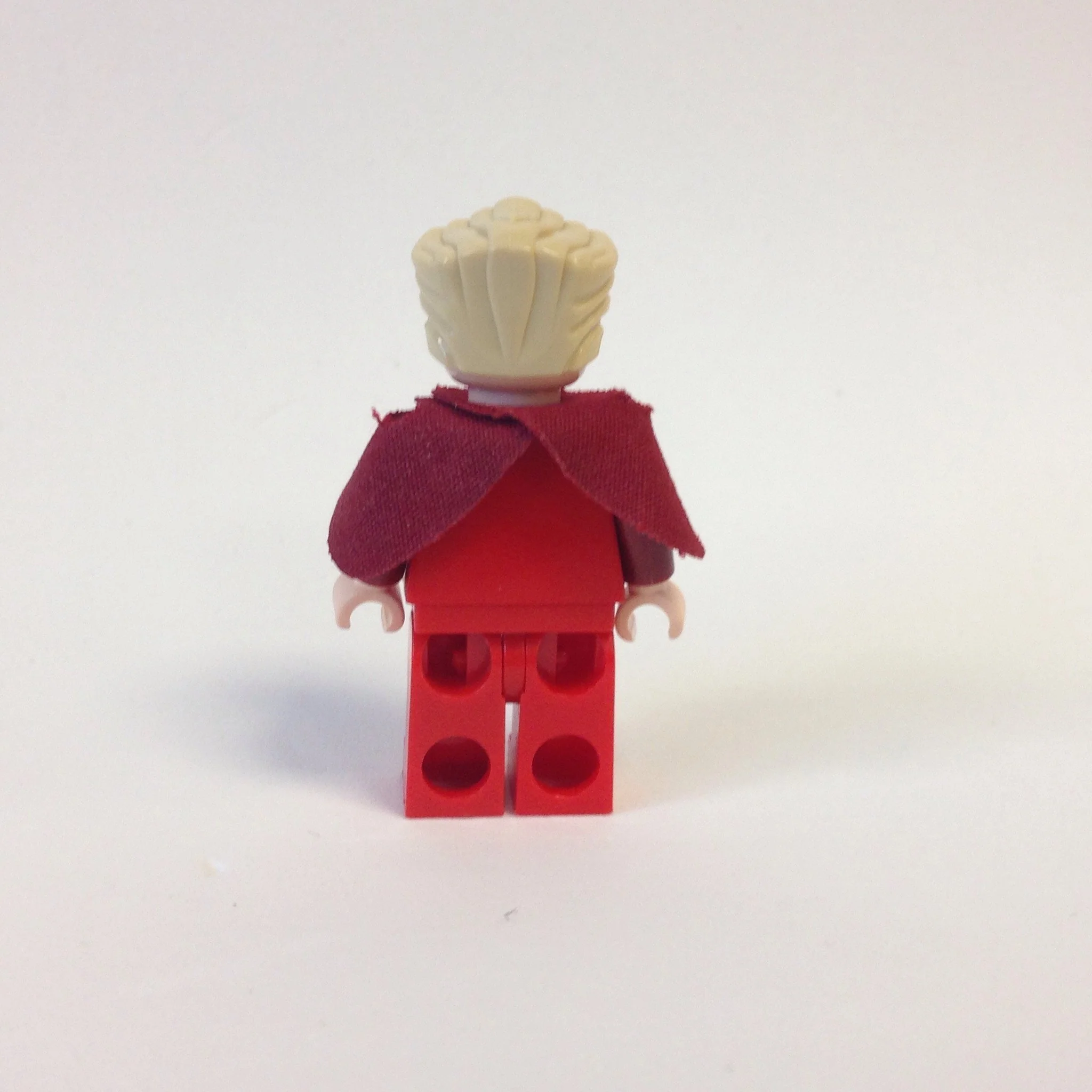 Chancellor Palpatine - Clone Wars Red Outfit - Image 2