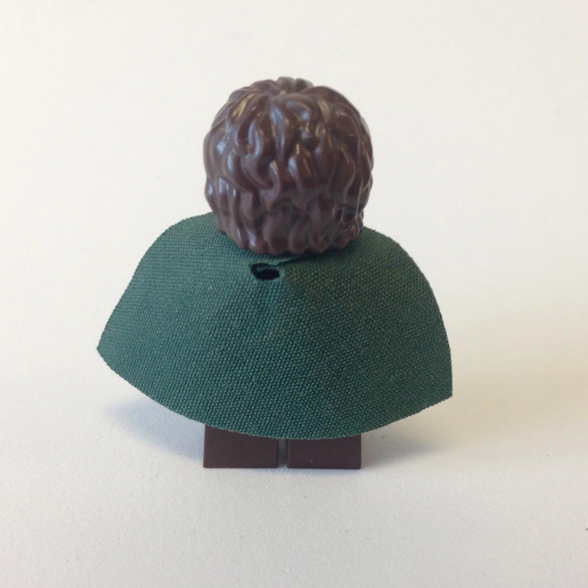 Frodo Baggins - Dark Green Cape - Image 3