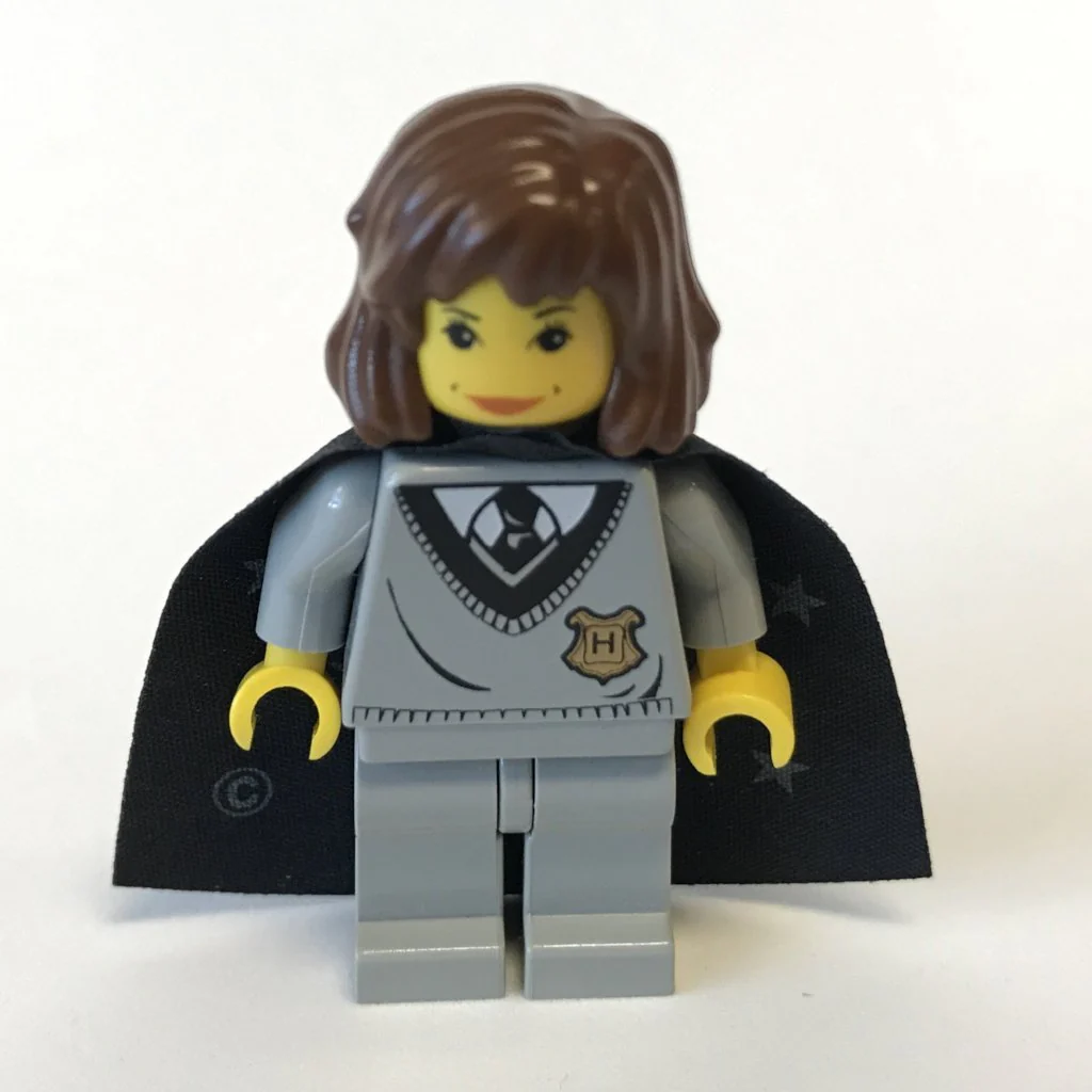 Hermione, Hogwarts Torso, Light Gray Legs, Black Cape with Stars