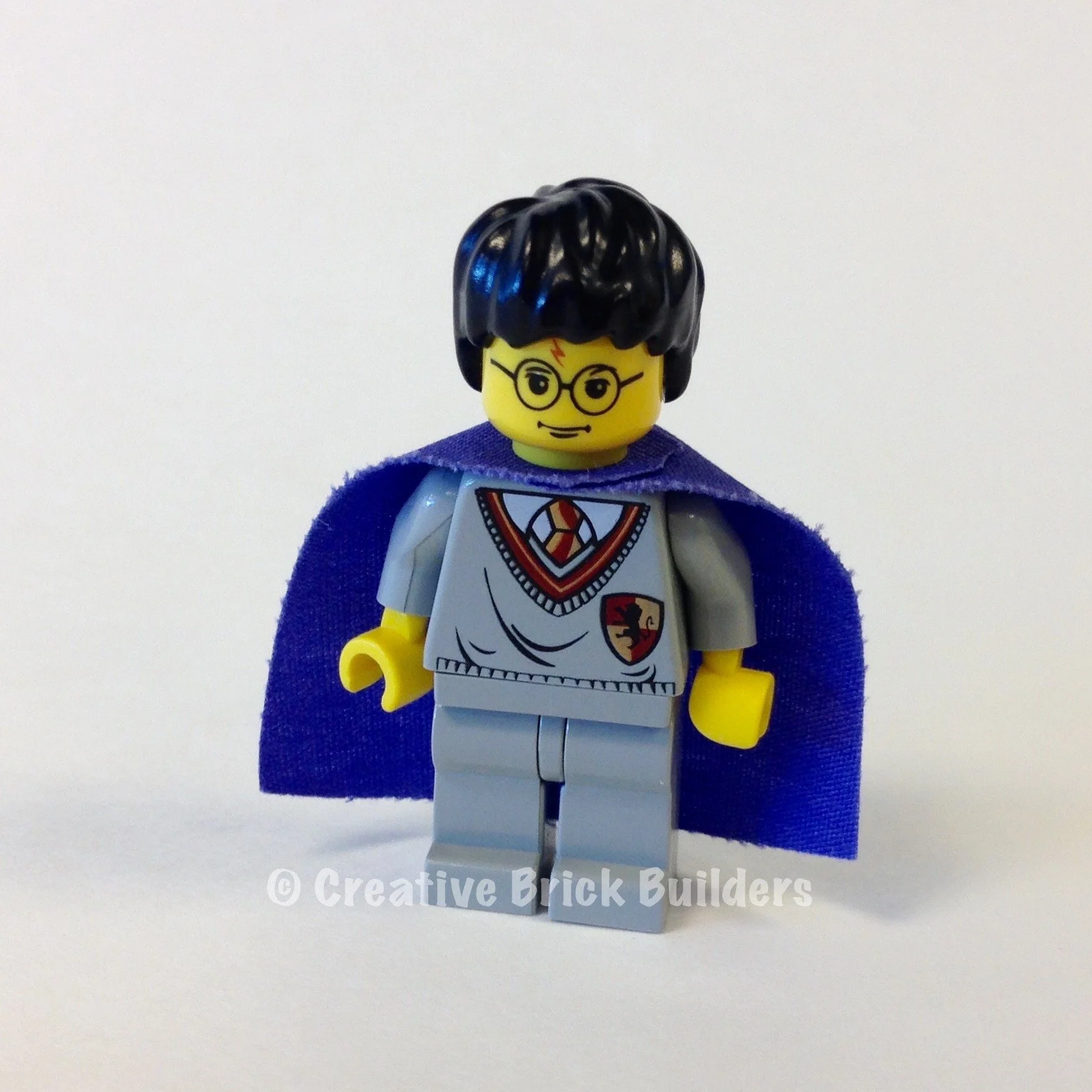 Harry Potter, Gryffindor Shield Torso, Light Gray Legs, Violet Cape