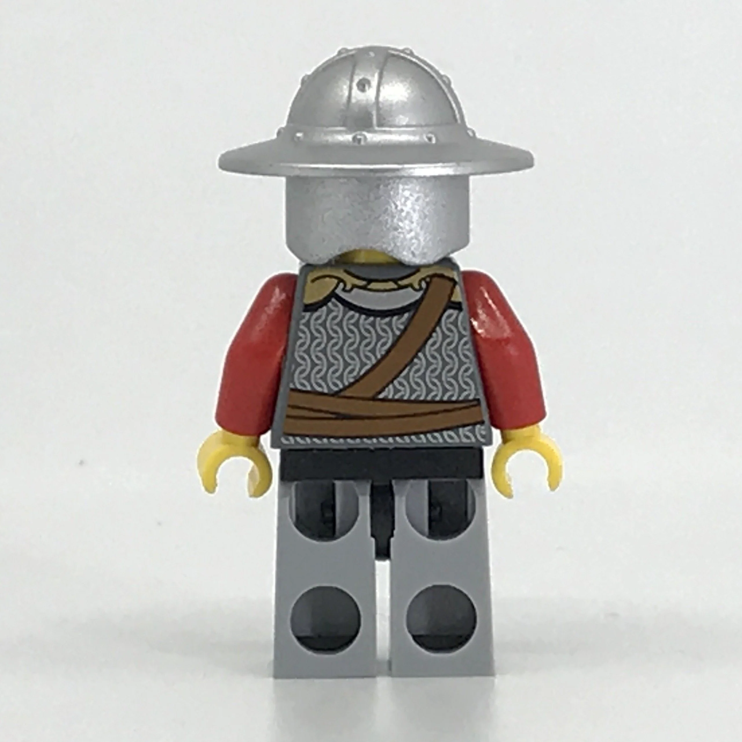 Kingdoms - Lion Knight Scale Mail with Chest Strap and Belt, Helmet with Broad Brim, Vertical Cheek Lines - Image 2