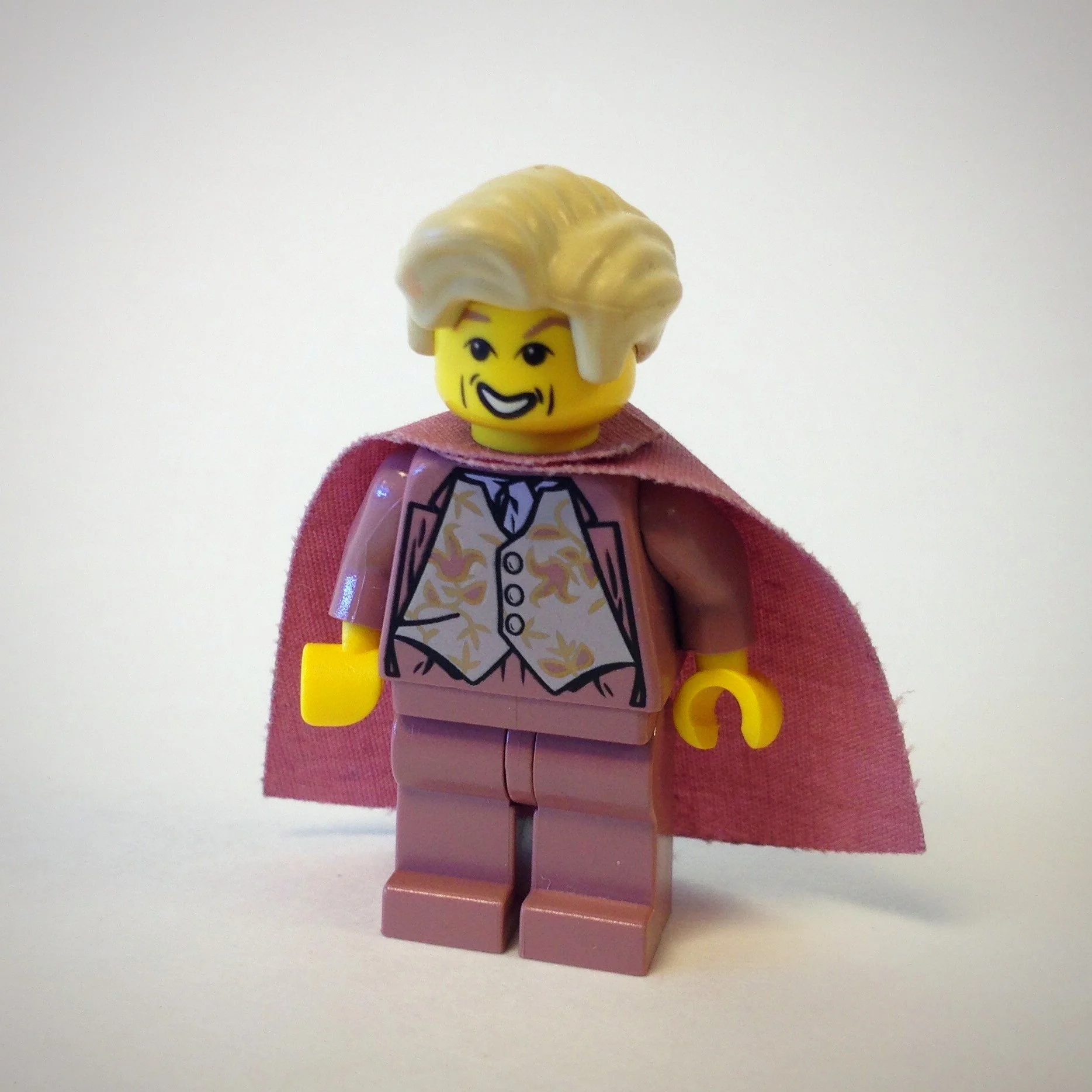 Gilderoy Lockhart, Sand Red Torso and Legs
