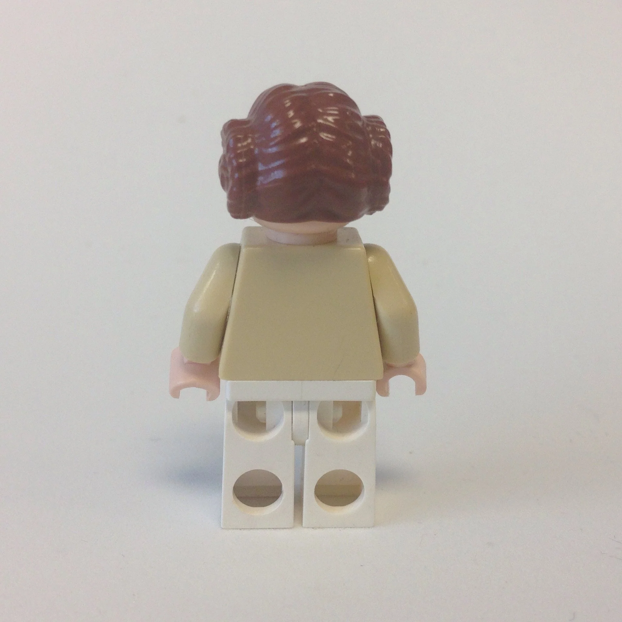 Princess Leia (Hoth Outfit, Bun Hair) - Image 2