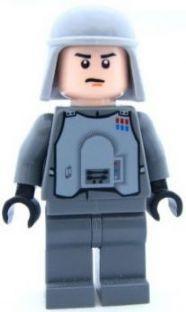 General Veers (8129)
