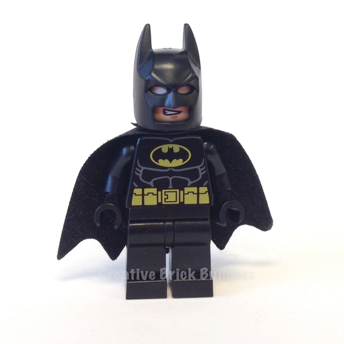 Batman - Black Suit with Yellow Belt and Crest (Type 2 Cowl)