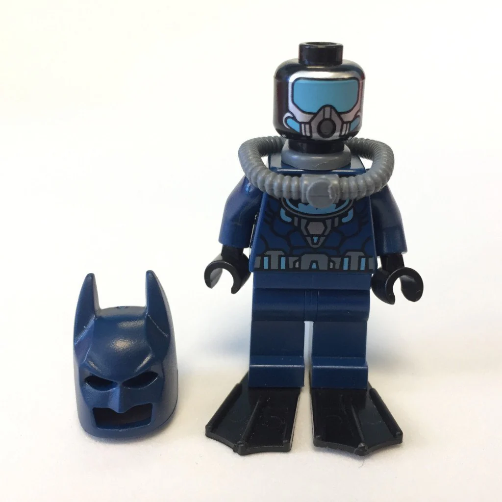 Batman - Dark Blue Wetsuit and Flippers - Image 2