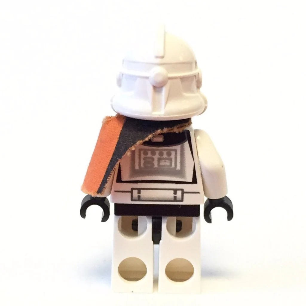 Clone Trooper Ep. 3, Yellow Markings and Pauldron - Image 2
