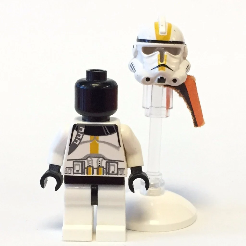 Clone Trooper Ep. 3, Yellow Markings and Pauldron - Image 3
