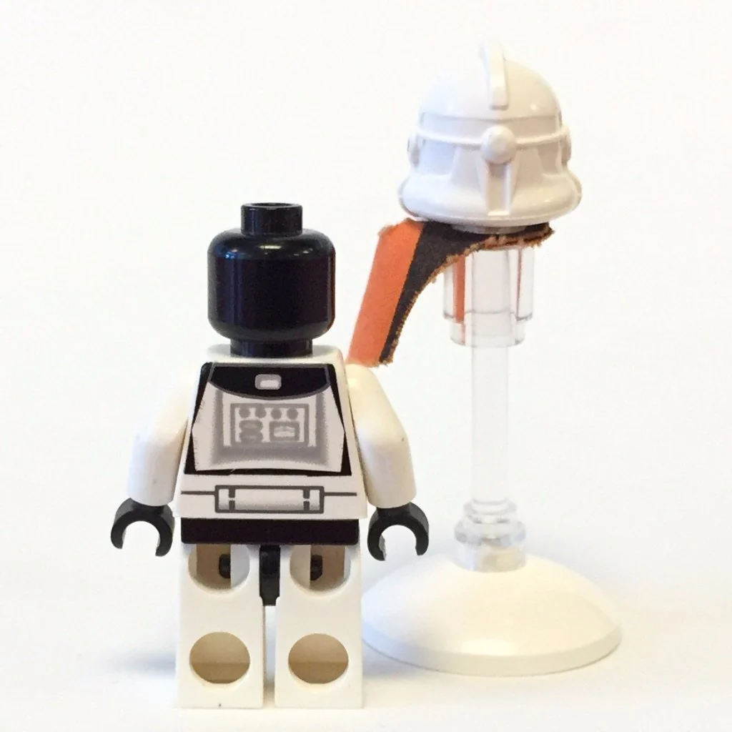 Clone Trooper Ep. 3, Yellow Markings and Pauldron - Image 4