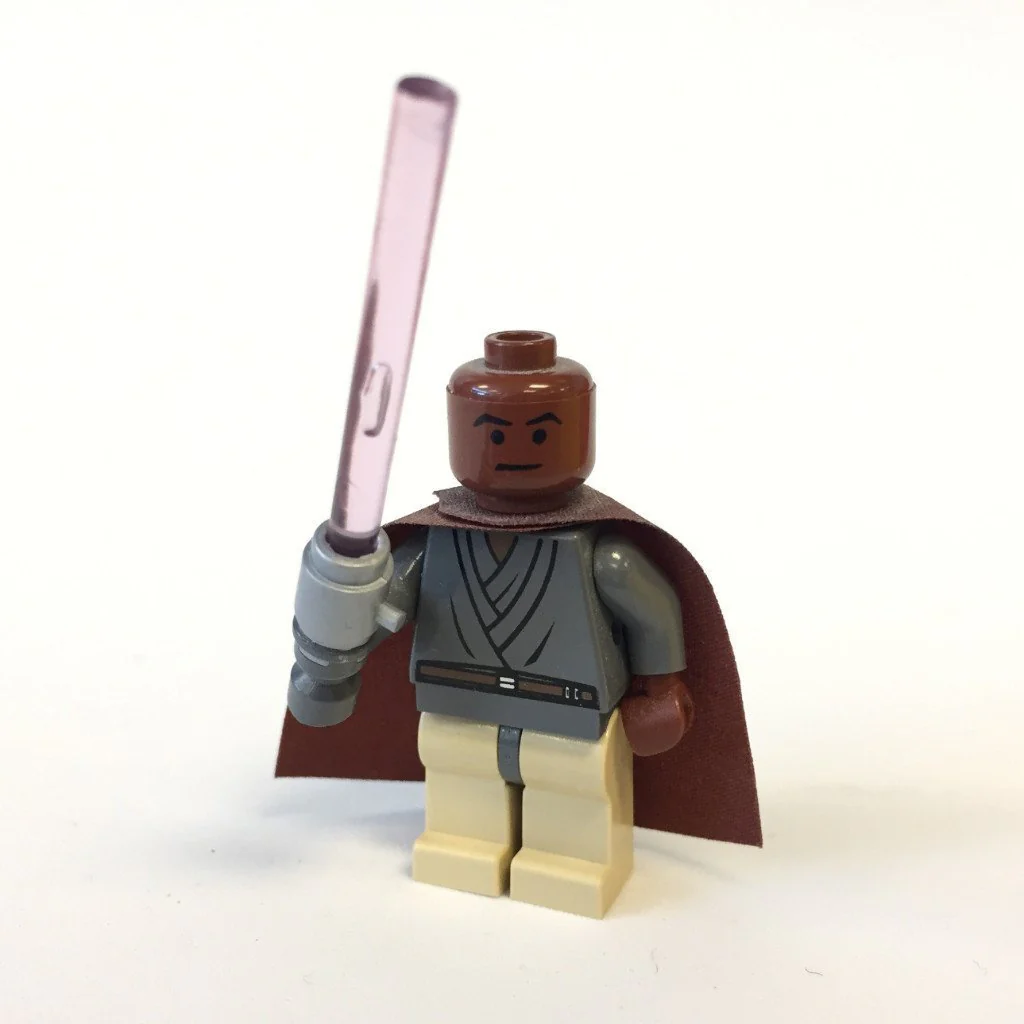 Mace Windu with Light-Up Lightsaber Complete Assembly (Trans-Light Purple Lightsaber Blade)