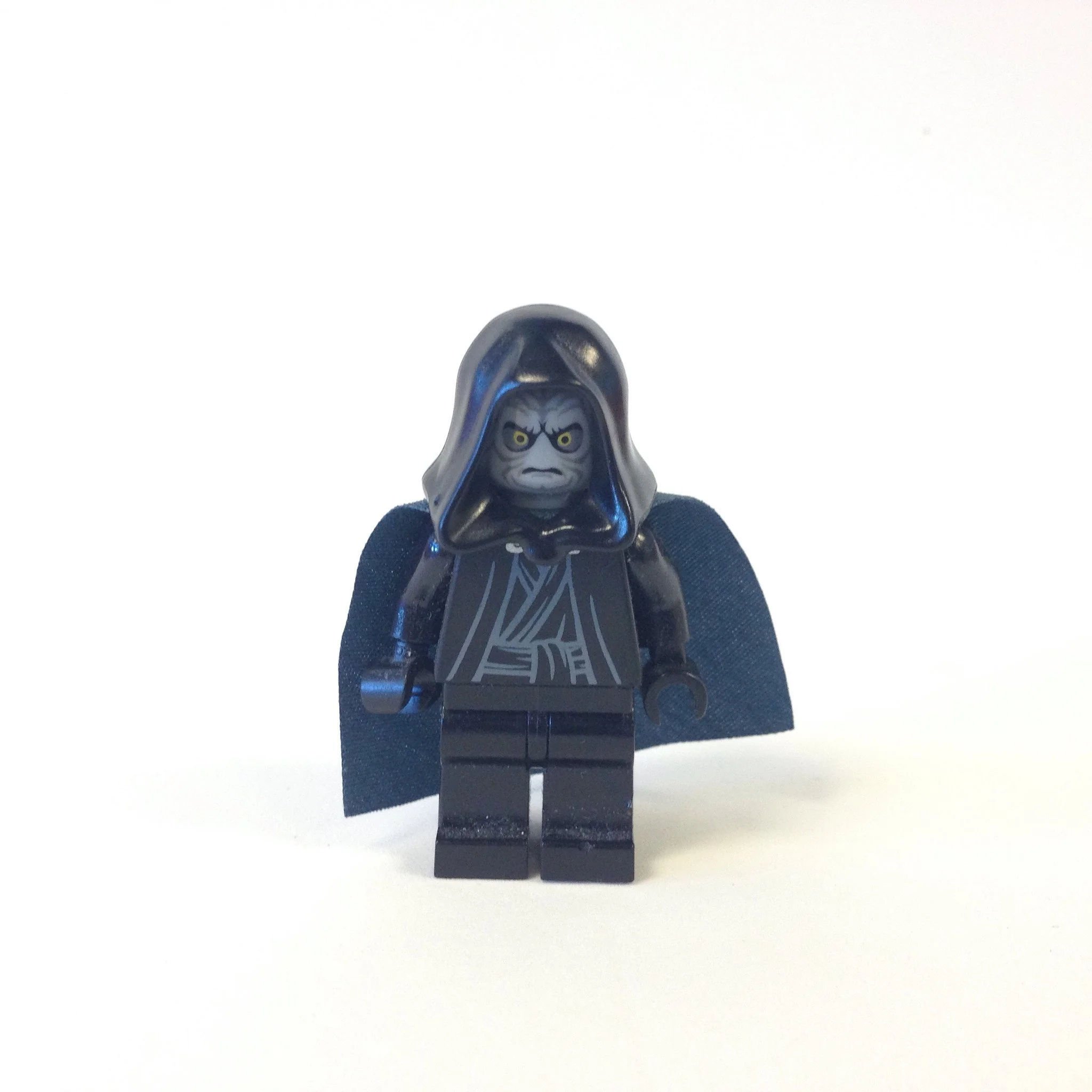 Emperor Palpatine - Light Bluish Gray Head, Black Hands