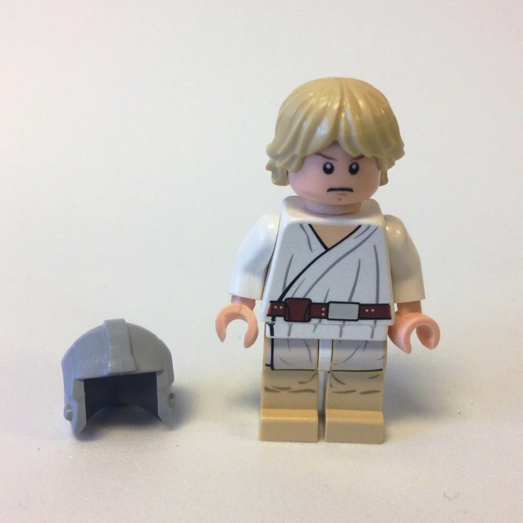 Luke Skywalker (Tatooine, Gray Visor on Reverse of Head) - Image 3