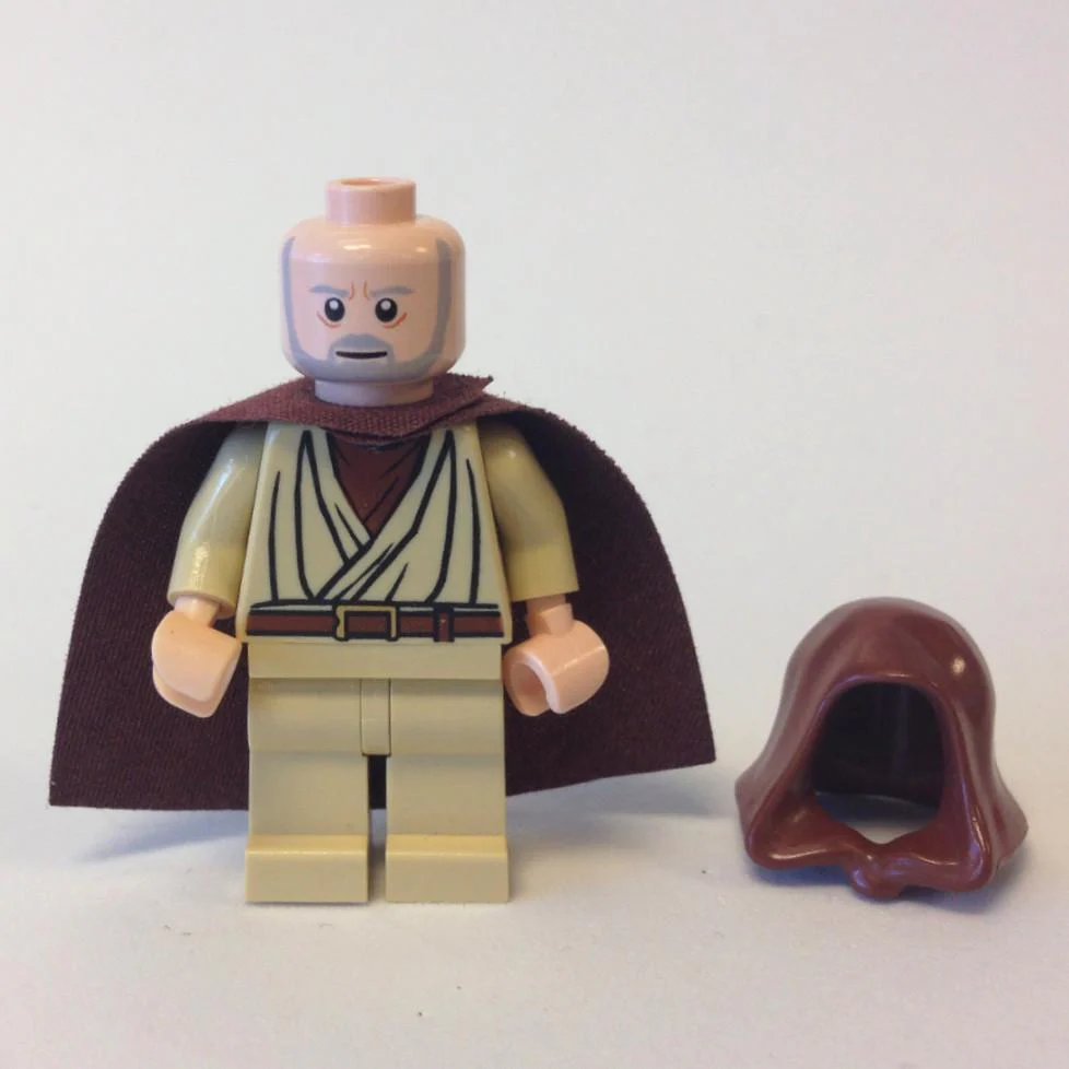 Obi-Wan Kenobi (Old, Light Flesh with Hood and Cape, with Pupils) - Image 3