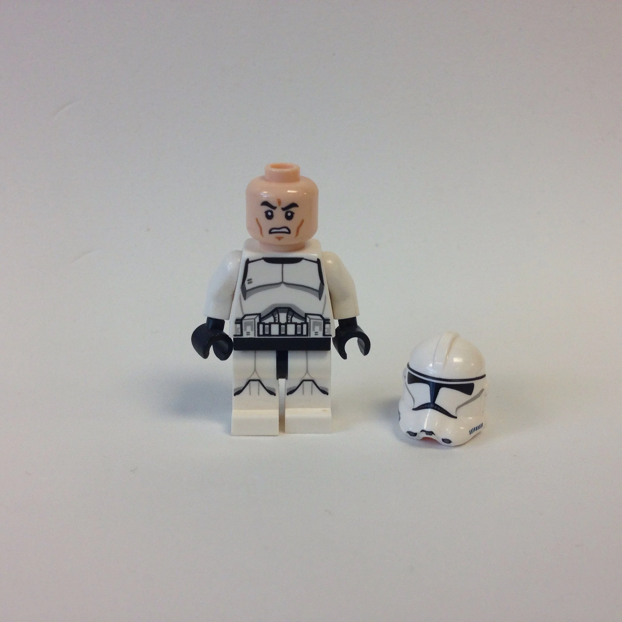 Clone Trooper (75028) - Image 3