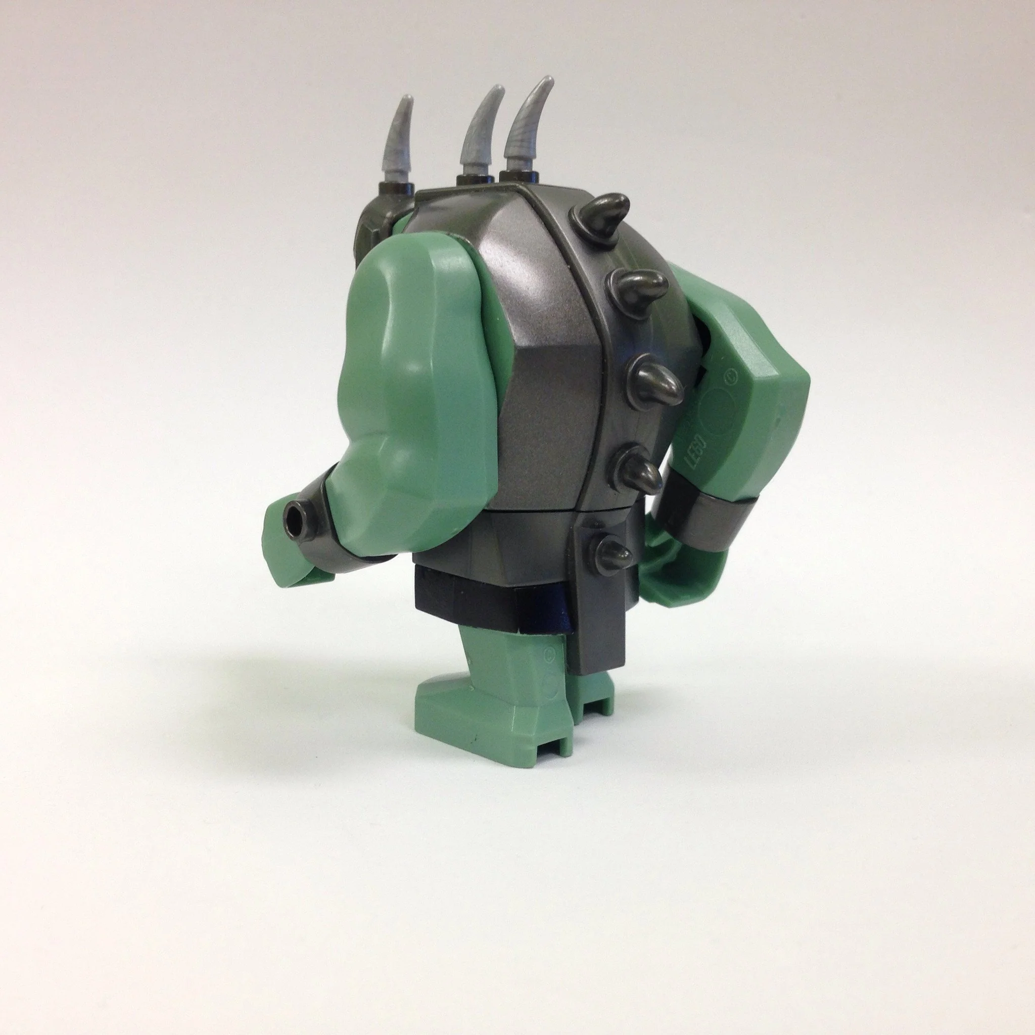 Troll, Sand Green with 2 White Horns and 3 Pearl Light Gray Horns - Image 3