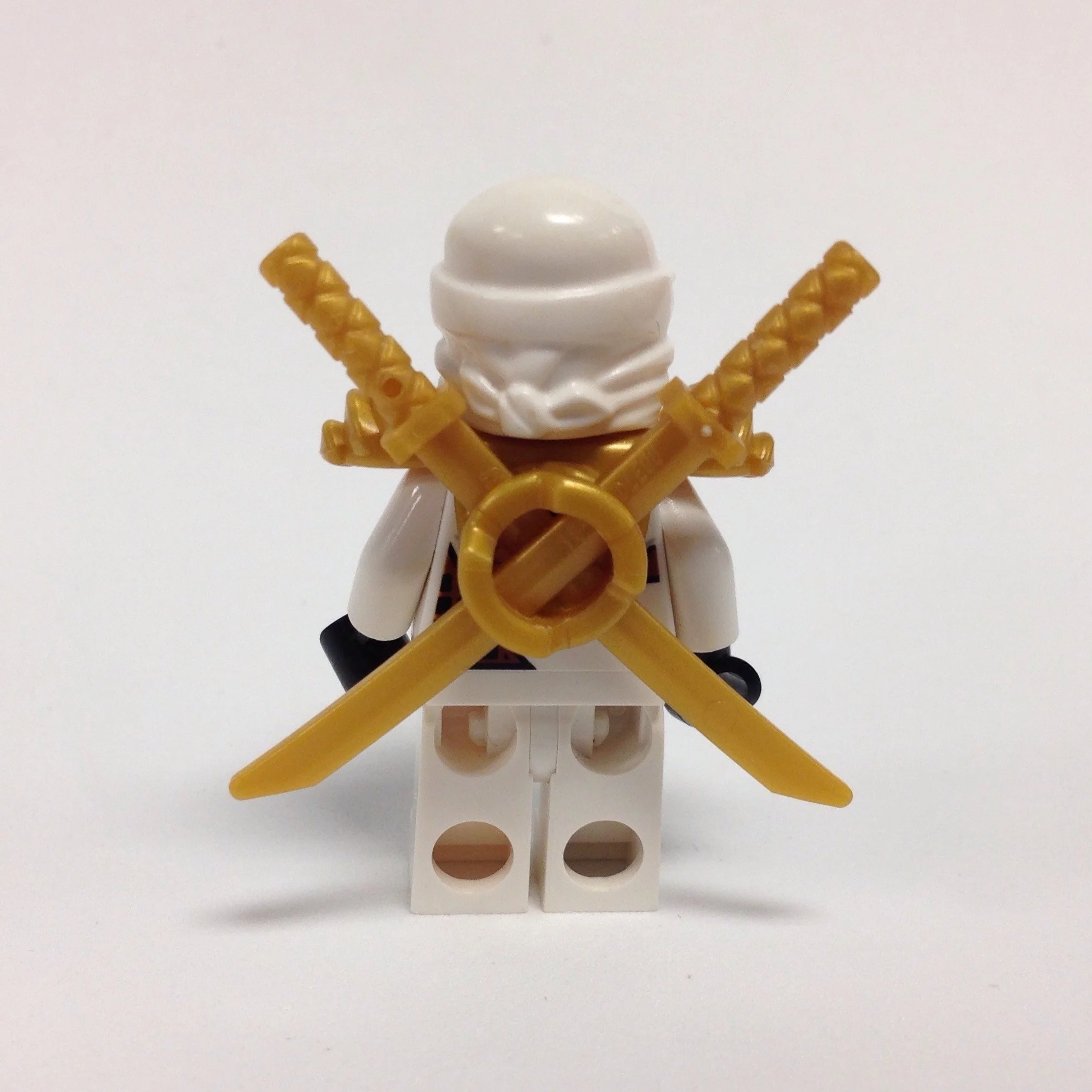 Zane ZX with Armor and Katanas - Image 2
